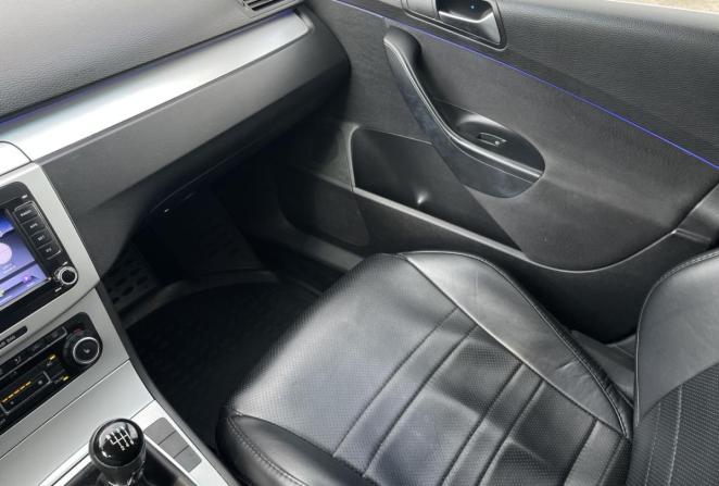 Volkswagen Passat B6 с пробегом 2010 года, цена 700 000 рублей, 332938 км, универсал, Автокод Объявления