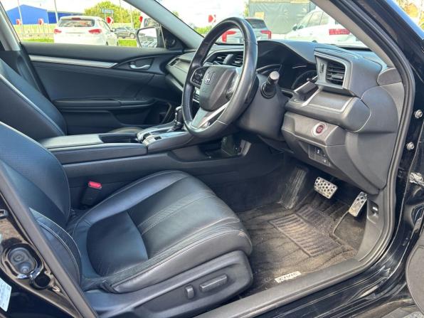 Honda Civic X с пробегом 2018 года, цена 1 815 000 рублей, 98900 км, седан, Автокод Объявления