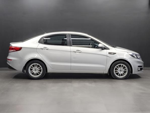 Kia Rio III Рестайлинг с пробегом 2015 года, цена 955 000 рублей, 105216 км, седан, Автокод Объявления