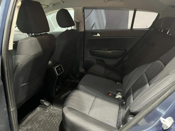 Kia Sportage IV Рестайлинг с пробегом 2019 года, цена 1 695 000 рублей, 222115 км, внедорожник, Автокод Объявления