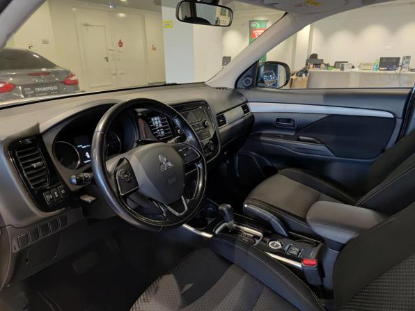 Mitsubishi Outlander III Рестайлинг 2 с пробегом 2017 года, цена 1 850 000 рублей, 152448 км, внедорожник, Автокод Объявления
