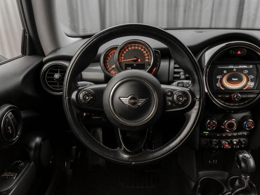 Mini Hatch III (F55/F56) Москва  - изображение 10