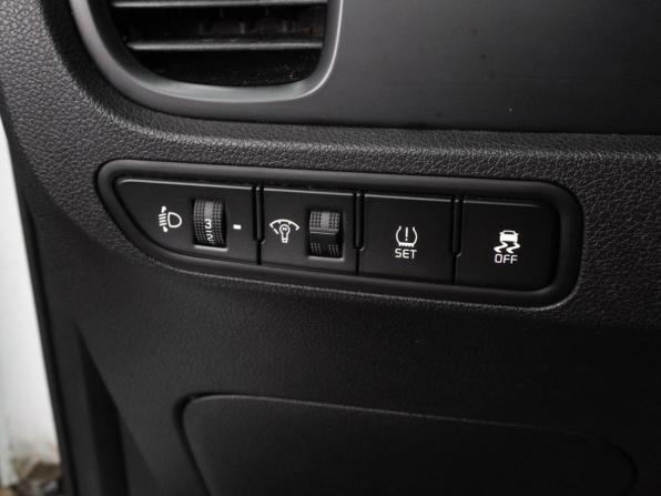Kia Rio IV с пробегом 2018 года, цена 909 000 рублей, 209384 км, седан, Автокод Объявления