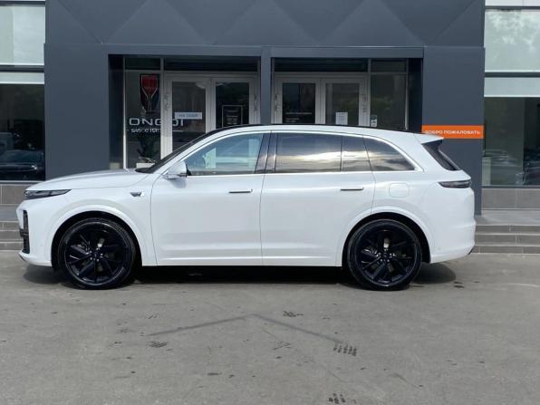 Li Auto (Lixiang) L7 I с пробегом 2024 года, цена 5 645 000 рублей, 52640 км, внедорожник, Автокод Объявления