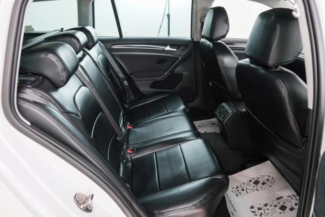 Volkswagen Golf VII с пробегом 2014 года, цена 1 199 000 рублей, 129300 км, универсал, Автокод Объявления