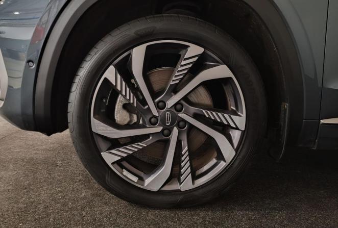 Geely Monjaro I с пробегом 2023 года, цена 3 100 000 рублей, 24345 км, внедорожник, Автокод Объявления