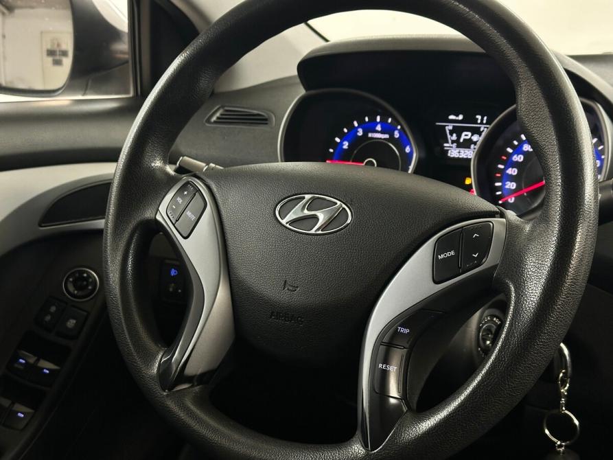 Hyundai Elantra V (MD) Рестайлинг Москва  - изображение 8