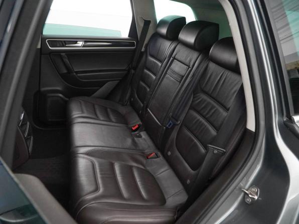 Volkswagen Touareg II Рестайлинг с пробегом 2015 года, цена 2 500 000 рублей, 136980 км, внедорожник, Автокод Объявления
