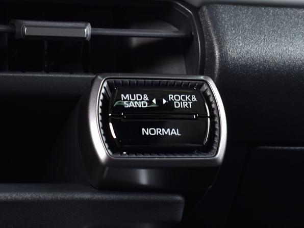 Toyota RAV4 VI (XA60) с пробегом 2026 года, цена 3 994 995 рублей, 37 км, внедорожник, Автокод Объявления