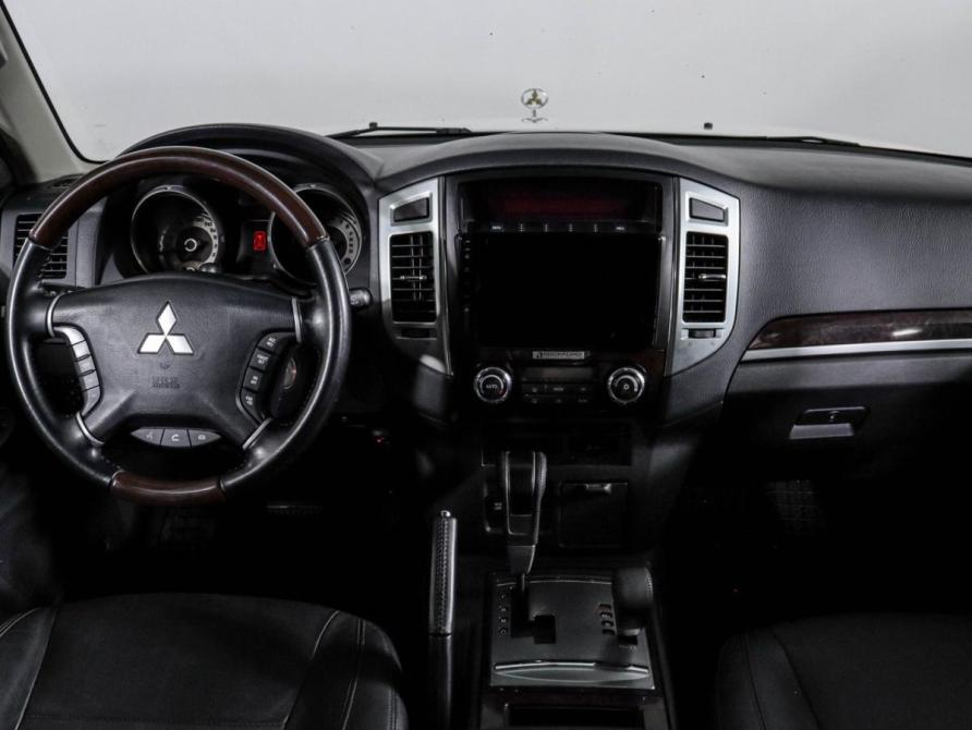 Mitsubishi Pajero IV Рестайлинг 2 Москва  - изображение 13