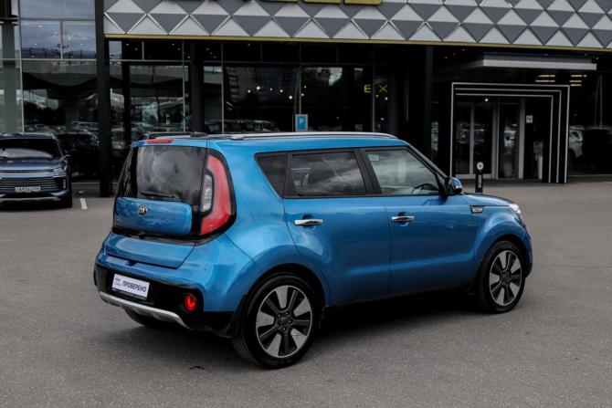 Kia Soul II Рестайлинг с пробегом 2018 года, цена 1 679 000 рублей, 98696 км, хэтчбек, Автокод Объявления