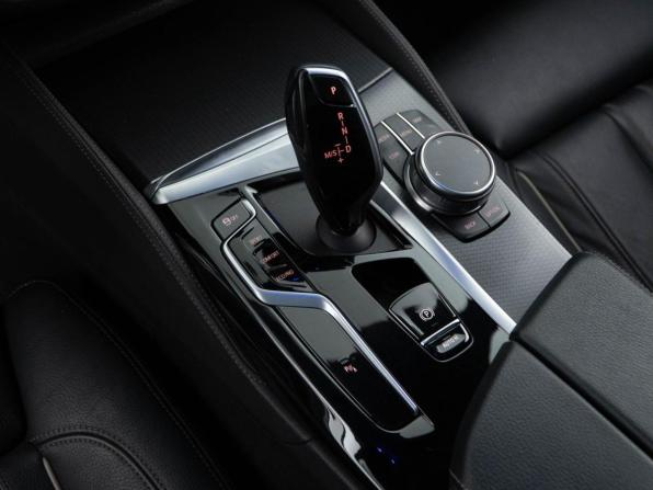 BMW 5 серии VII (G30/G31/G38) Рестайлинг с пробегом 2020 года, цена 5 055 077 рублей, 93750 км, универсал, Автокод Объявления