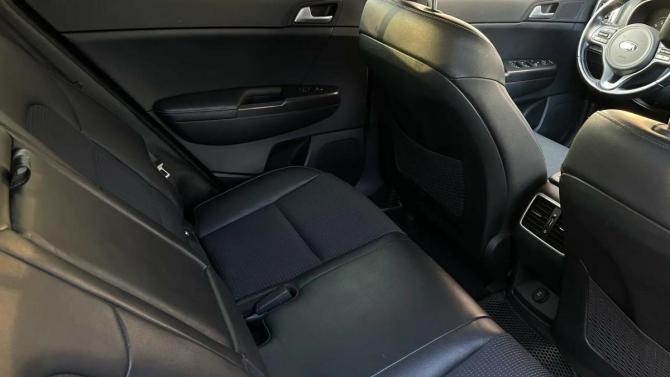 Kia Sportage IV с пробегом 2018 года, цена 1 830 000 рублей, 181475 км, внедорожник, Автокод Объявления
