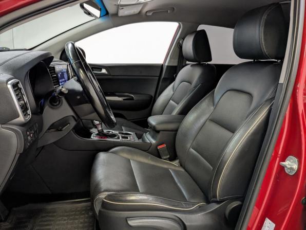 Kia Sportage IV Рестайлинг с пробегом 2021 года, цена 2 130 000 рублей, 173076 км, внедорожник, Автокод Объявления
