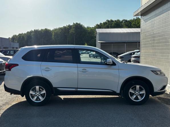 Mitsubishi Outlander III Рестайлинг 2 с пробегом 2016 года, цена 1 640 000 рублей, 181690 км, внедорожник, Автокод Объявления