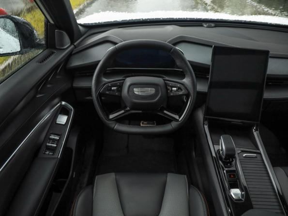 Geely Cityray с пробегом 2024 года, цена 2 649 000 рублей, 2239 км, внедорожник, Автокод Объявления