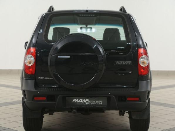 Chevrolet Niva I Рестайлинг с пробегом 2017 года, цена 683 000 рублей, 99900 км, внедорожник, Автокод Объявления