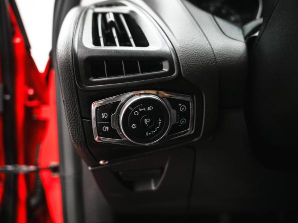 Ford Focus III с пробегом 2012 года, цена 679 000 рублей, 190455 км, хэтчбек, Автокод Объявления
