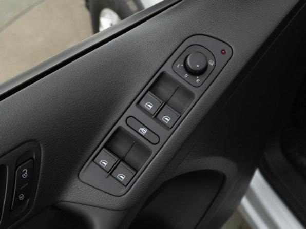 Volkswagen Tiguan I Рестайлинг с пробегом 2015 года, цена 1 498 888 рублей, 107066 км, внедорожник, Автокод Объявления