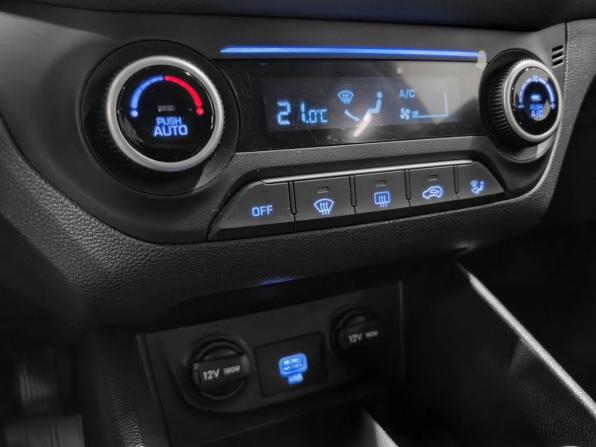 Hyundai Creta I Рестайлинг с пробегом 2021 года, цена 2 350 000 рублей, 51447 км, внедорожник, Автокод Объявления
