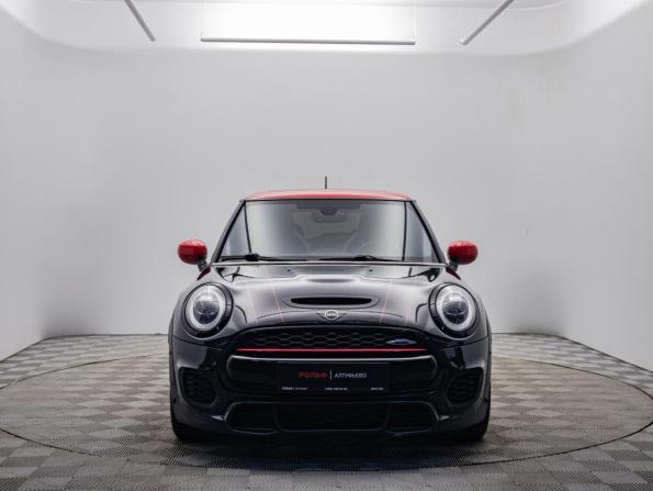 Mini Hatch III (F55/F56) Рестайлинг с пробегом 2020 года, цена 2 775 000 рублей, 79861 км, хэтчбек, Автокод Объявления