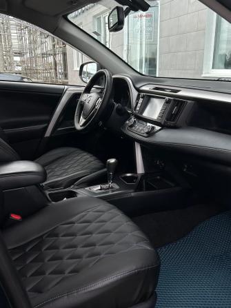Toyota RAV4 IV (XA40) Рестайлинг с пробегом 2018 года, цена 2 690 000 рублей, 94940 км, внедорожник, Автокод Объявления
