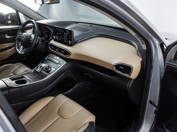 Hyundai Santa Fe IV Рестайлинг с пробегом 2023 года, цена 4 199 000 рублей, 42092 км, внедорожник, Автокод Объявления