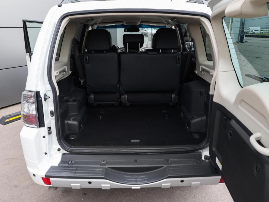 Mitsubishi Pajero IV Рестайлинг 2 Москва  - изображение 8