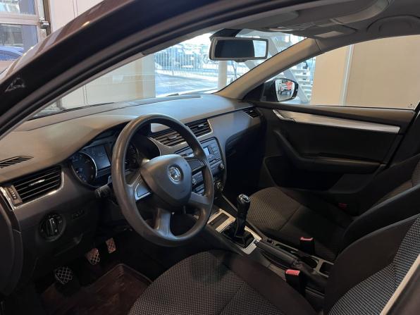 Skoda Octavia III (A7) с пробегом 2013 года, цена 1 165 000 рублей, 231028 км, лифтбек, Автокод Объявления