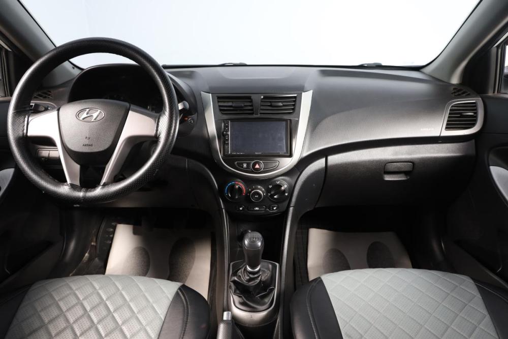 Hyundai Solaris I Рестайлинг Новосибирск  - изображение 9