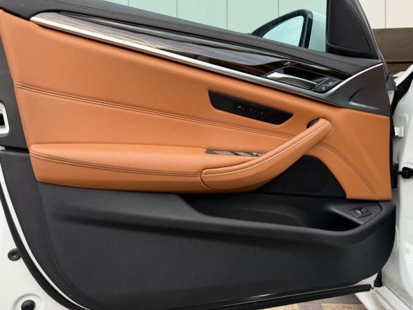 BMW 5 серии VII (G30/G31/G38) Рестайлинг с пробегом 2021 года, цена 4 800 000 рублей, 45496 км, седан, Автокод Объявления
