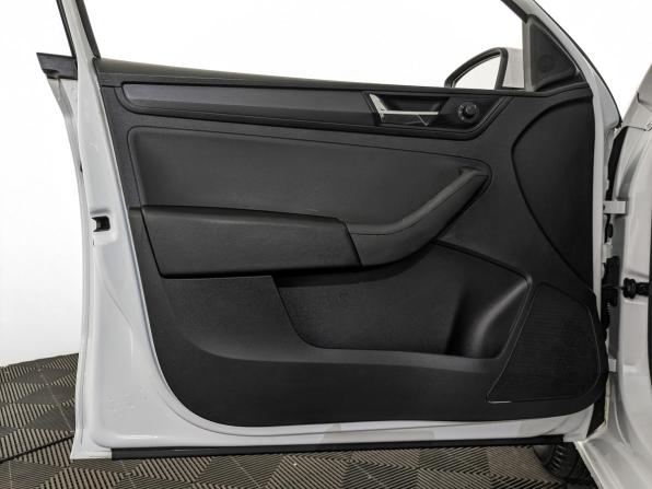 Skoda Rapid I Рестайлинг с пробегом 2019 года, цена 875 000 рублей, 161541 км, лифтбек, Автокод Объявления