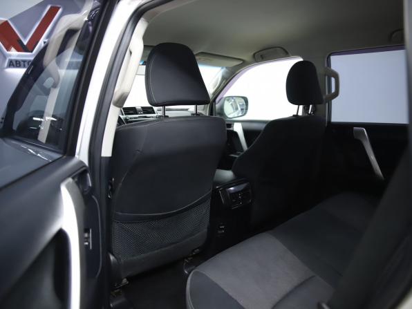 Toyota Land Cruiser Prado 150 Series Рестайлинг 1 с пробегом 2013 года, цена 3 390 000 рублей, 158910 км, внедорожник, Автокод Объявления