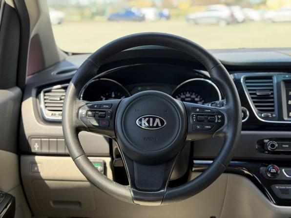 Kia Carnival III с пробегом 2015 года, цена 2 100 000 рублей, 243977 км, минивэн, Автокод Объявления