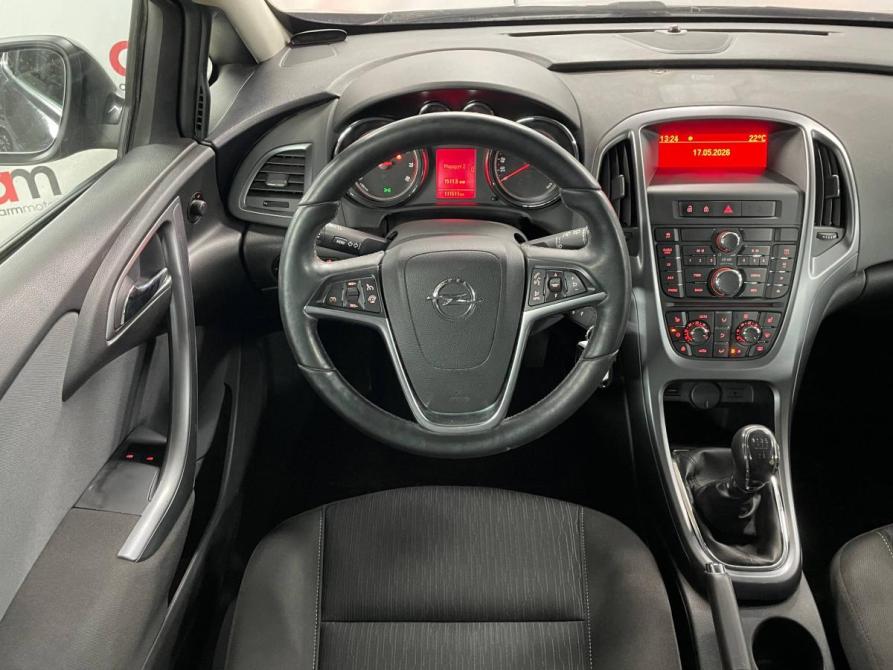 Opel Astra J Рестайлинг Санкт-Петербург  - изображение 11