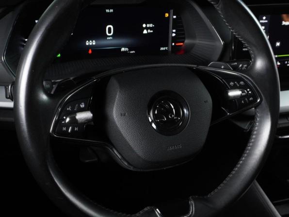 Skoda Octavia IV (A8) с пробегом 2020 года, цена 2 139 000 рублей, 143431 км, лифтбек, Автокод Объявления