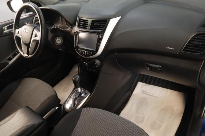 Hyundai Solaris I с пробегом 2012 года, цена 839 000 рублей, 144200 км, хэтчбек, Автокод Объявления