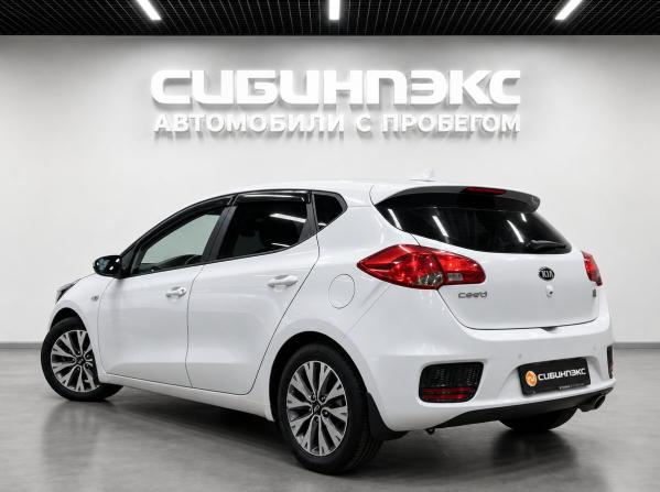 Kia Ceed II Рестайлинг с пробегом 2018 года, цена 1 289 000 рублей, 180000 км, хэтчбек, Автокод Объявления