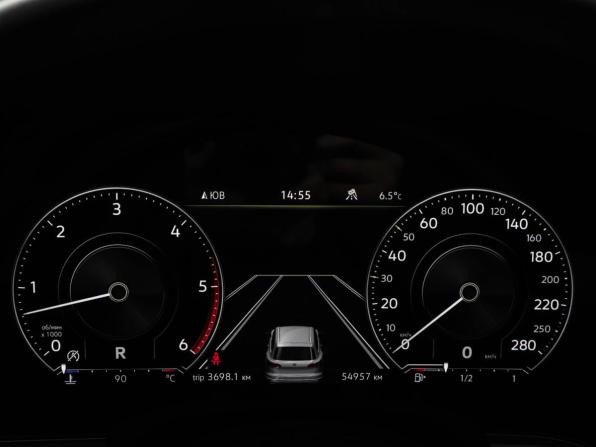 Volkswagen Touareg III с пробегом 2022 года, цена 8 100 000 рублей, 54768 км, внедорожник, Автокод Объявления