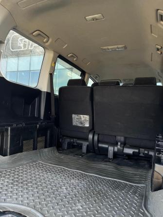 Toyota Voxy II (R70) с пробегом 2010 года, цена 1 250 000 рублей, 350000 км, минивэн, Автокод Объявления