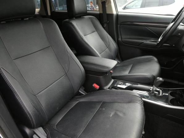 Mitsubishi Outlander III Рестайлинг 3 с пробегом 2018 года, цена 2 122 000 рублей, 113000 км, внедорожник, Автокод Объявления