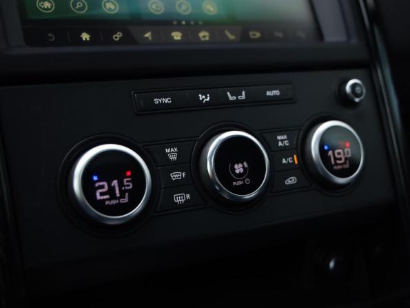 Land Rover Discovery V с пробегом 2019 года, цена 2 974 000 рублей, 134346 км, внедорожник, Автокод Объявления