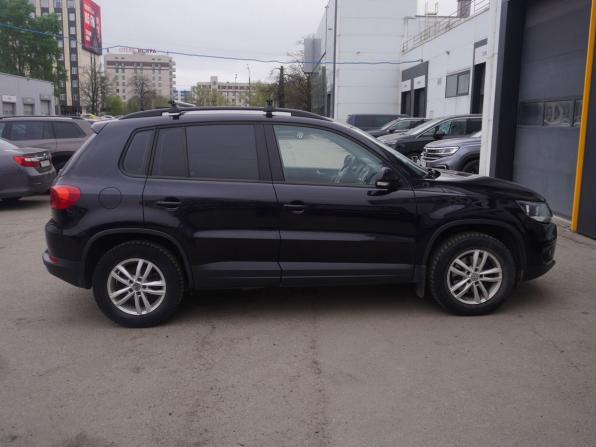 Volkswagen Tiguan I Рестайлинг с пробегом 2015 года, цена 1 143 000 рублей, 179052 км, внедорожник, Автокод Объявления