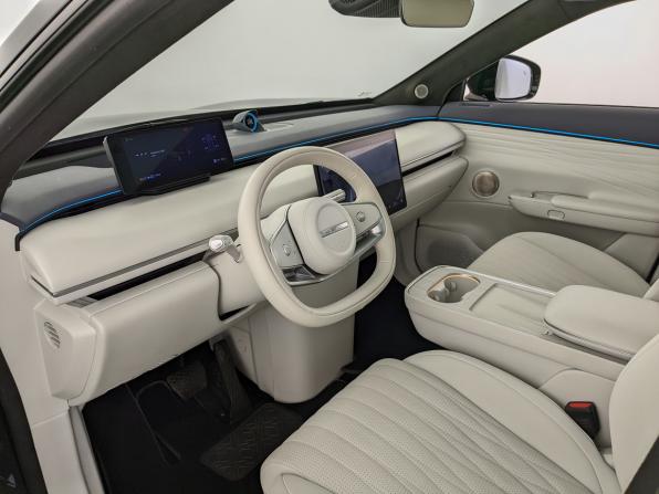 Exeed Exlantix ET с пробегом 2025 года, цена 4 995 000 рублей, 30528 км, внедорожник, Автокод Объявления