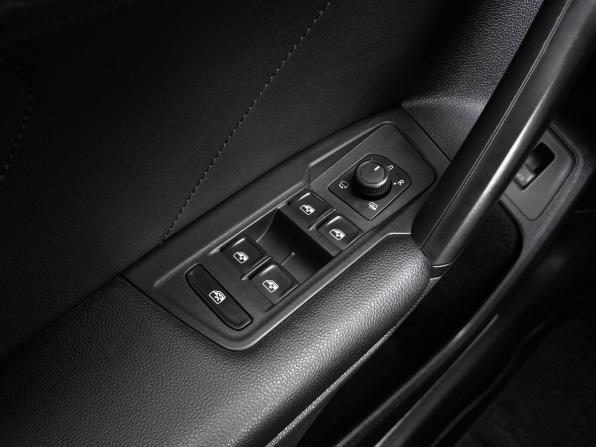 Volkswagen Tiguan II с пробегом 2019 года, цена 2 658 000 рублей, 186087 км, внедорожник, Автокод Объявления