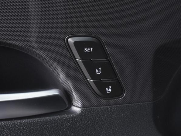 Hyundai Santa Fe IV Рестайлинг с пробегом 2021 года, цена 4 559 000 рублей, 80783 км, внедорожник, Автокод Объявления