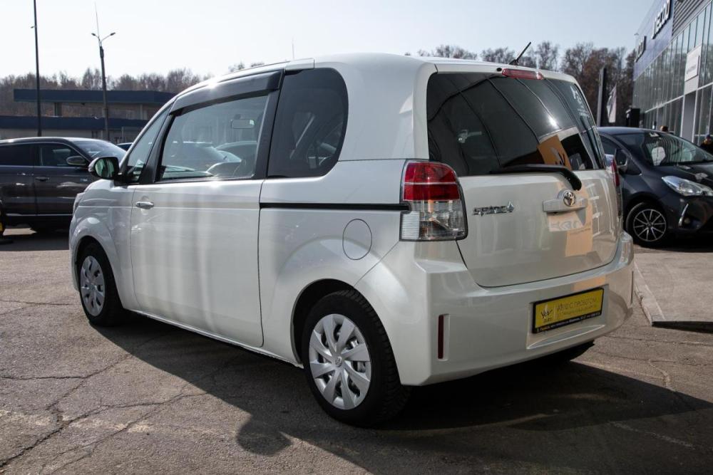 Toyota Spade Иркутск  - изображение 9