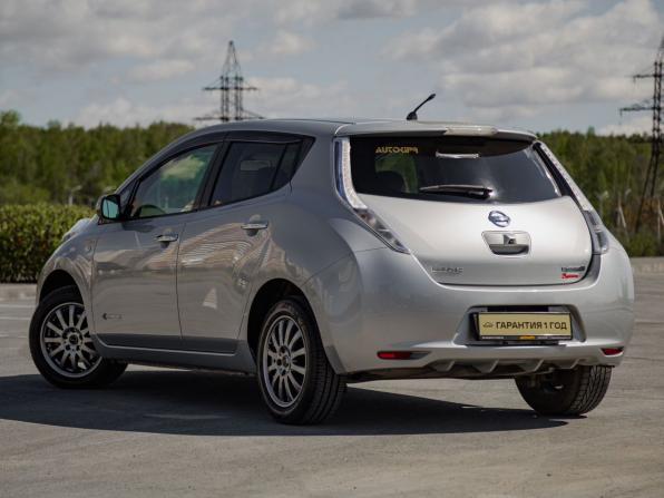 Nissan Leaf I (ZE0/AZE0) с пробегом 2011 года, цена 495 000 рублей, 62277 км, хэтчбек, Автокод Объявления