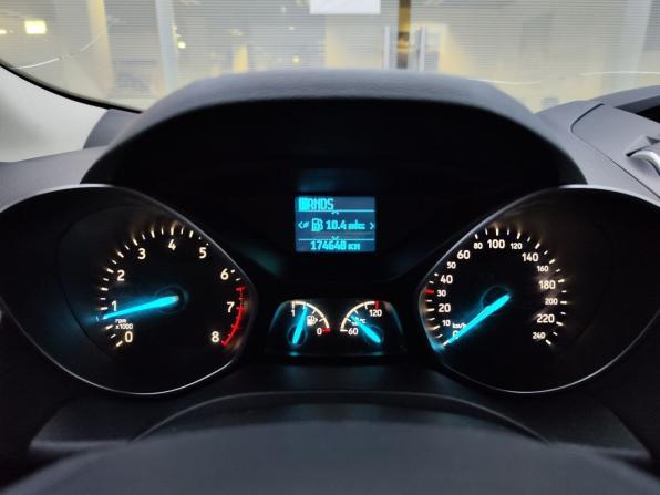 Ford Kuga II Рестайлинг с пробегом 2017 года, цена 1 520 000 рублей, 175000 км, внедорожник, Автокод Объявления