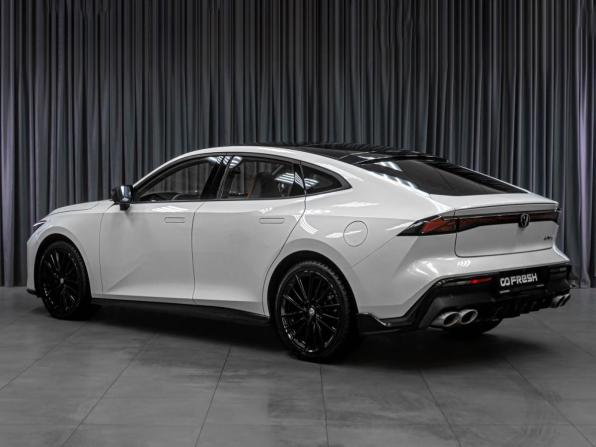 Changan UNI-V I с пробегом 2023 года, цена 2 099 000 рублей, 39774 км, лифтбек, Автокод Объявления
